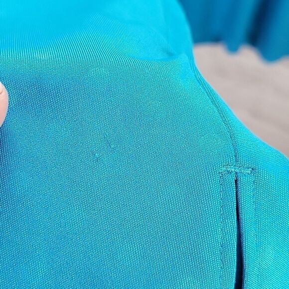 Under Armour Quarter Zip Top - Picture 9 of 11